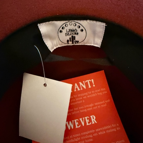 Luna Bloom Hat - New still in box - Picture 4 of 6